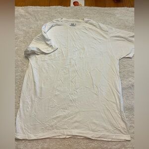 NWOT Fruit of the Loom Tshirt